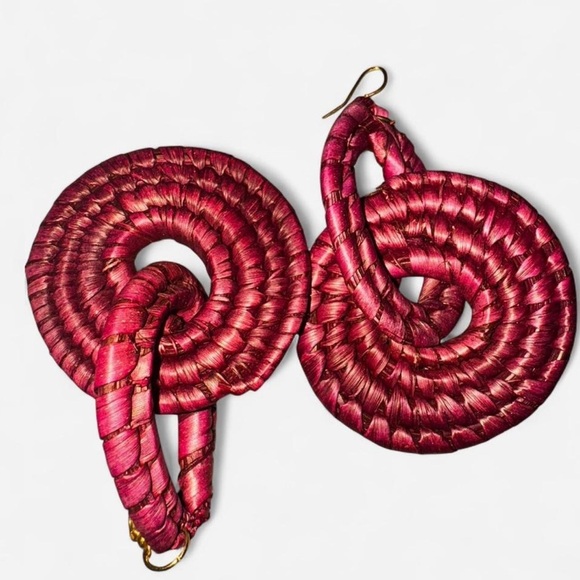 Chic Fuchsia Woven Earrings - Picture 2 of 2